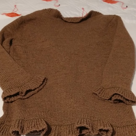 Sarah Spencer Bell sleeved sweater - Picture 2 of 6